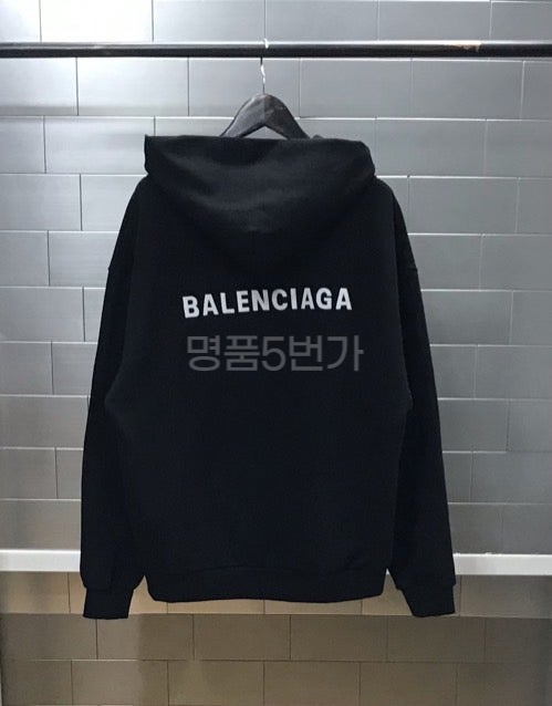 발렌시아가 뉴 백 로고 후드티 블랙 상품 이미지 2